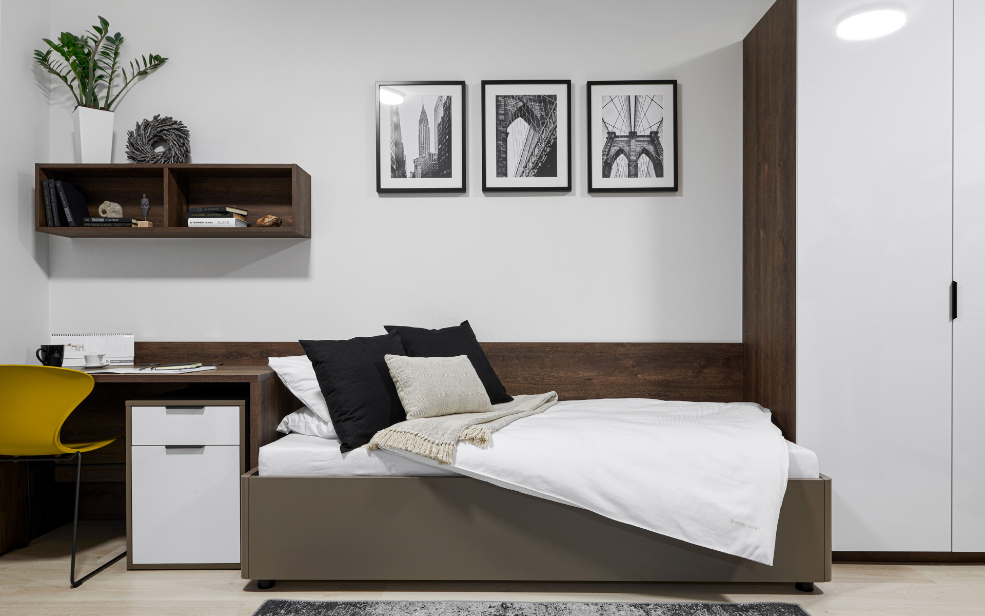 Hanák nábytek moderní studentský pokoj postel